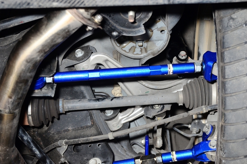 hardrace adjustable rear lower arms – nissan 370z (pillowball)