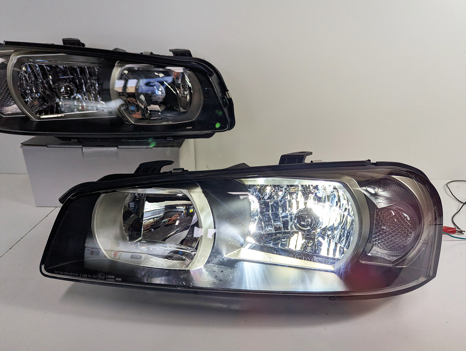 bnr34 gtr r34 oe style headlights for 1998 2001 nissan skyline r34 gtt gtr