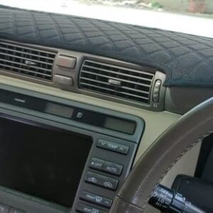 moonlight fleece dash mat – toyota crown majesta uzs171 17 series (black)